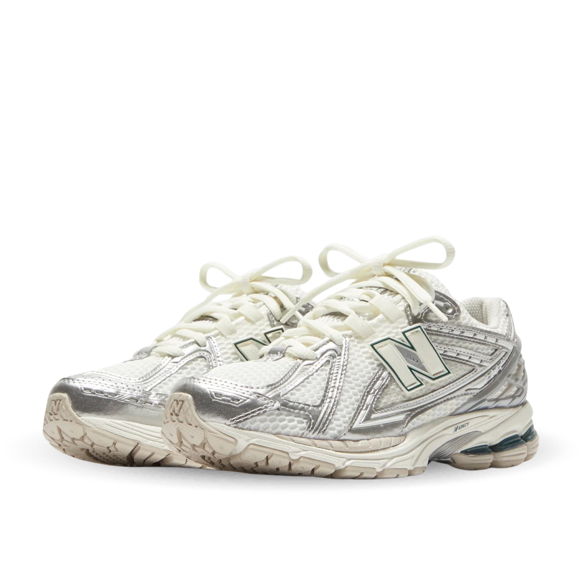 1906R Silver Metallic Cream - M1906REE