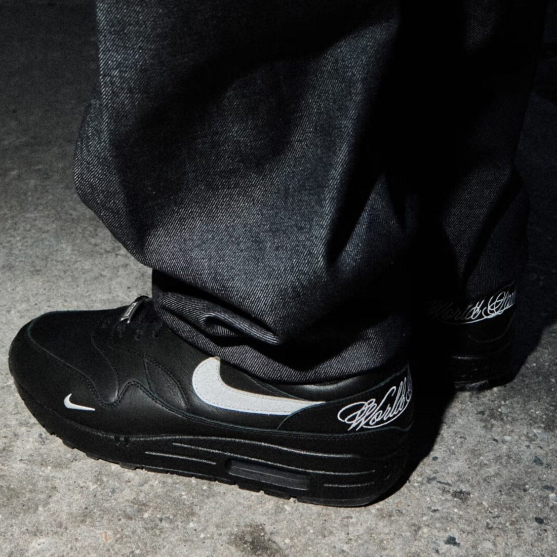 Nike Air Max 1 '87 SP Supreme Schwarz Weiß