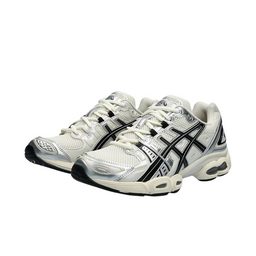 Asics Gel-Nimbus 9 Creme Schwarz