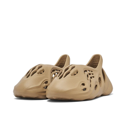 Yeezy Foam RNNR Clay Taupe - GV6842