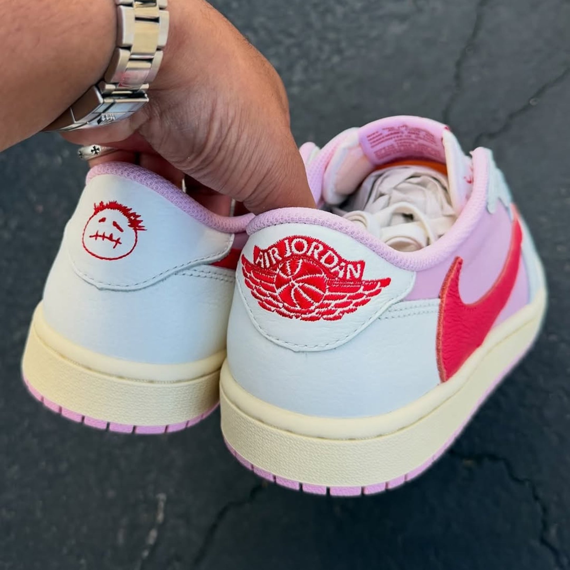 Air Jordan 1 Retro Low OG SP Travis Scott Sail Tropical Pink - IQ7604-101