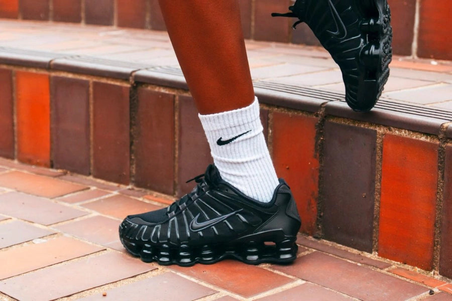 Nike Shox TL Schwarz Max Orange