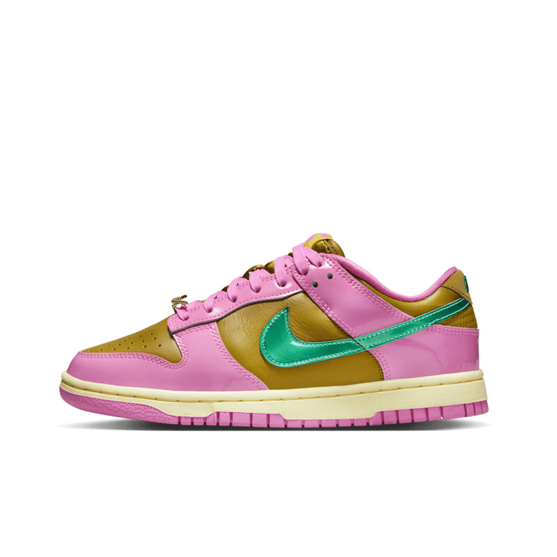 Nike Dunk Low x Parris Goebel Verspieltes Pink