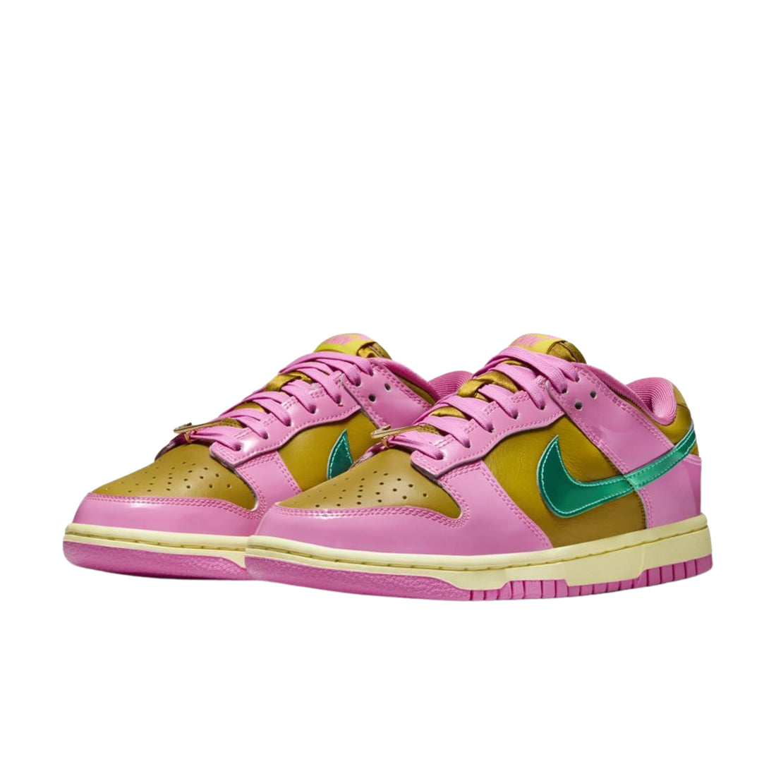 Nike Dunk Low x Parris Goebel Verspieltes Pink