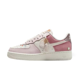 Nike Air Force 1 Low Pilz (Floral Pink)