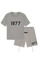 Fear of God Essentials 1977 Dunkel Hafer Sommer-Set