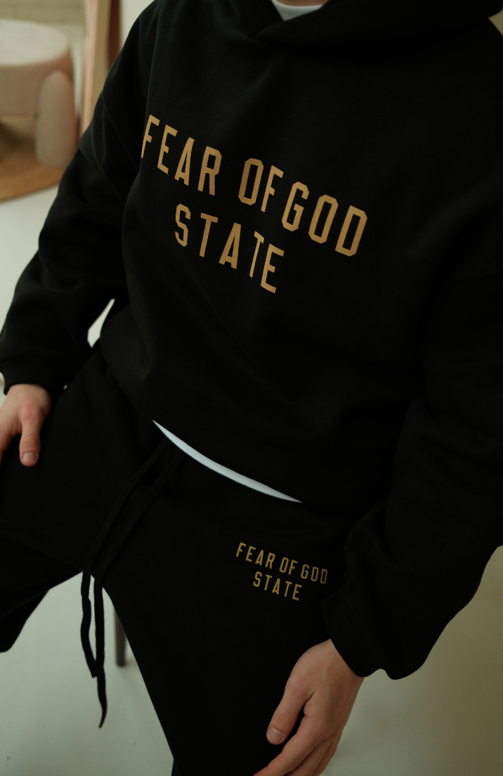 Fear of God ESSENTIALS sweatpants in black
