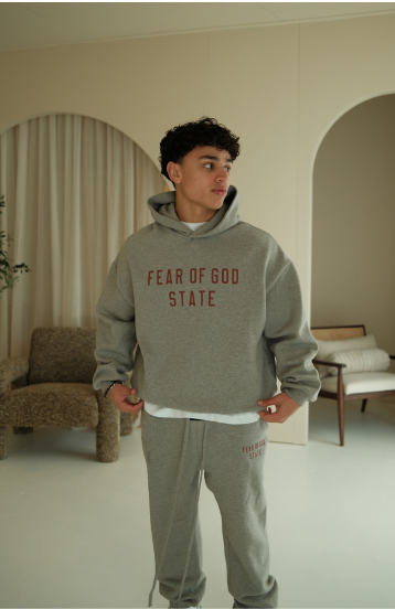 fear-of-god-essentials-fw24-dark-heather-state-full-set-full-set-on-model