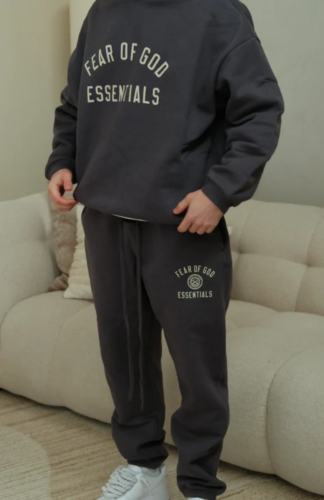 Fear of God ESSENTIALS sweatpants in fleece marine
