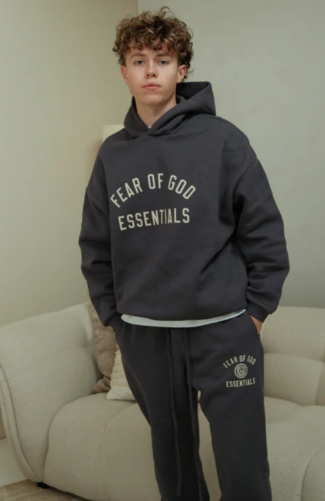 Fear of God ESSENTIALS hoodie in fleece marine