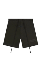 Fear of God Essentials Off Black Kurze Hose