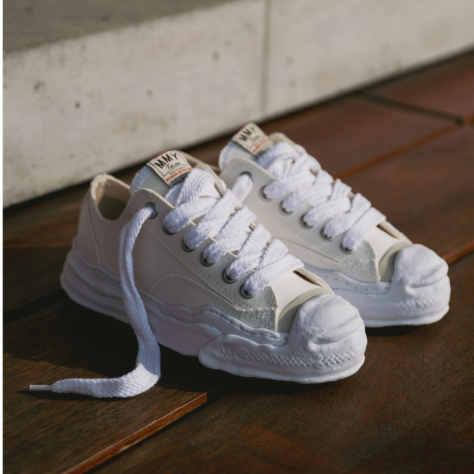 Maison Mihara Yasuhiro Hank OG Sole Canvas Low White sneaker in white alternate view