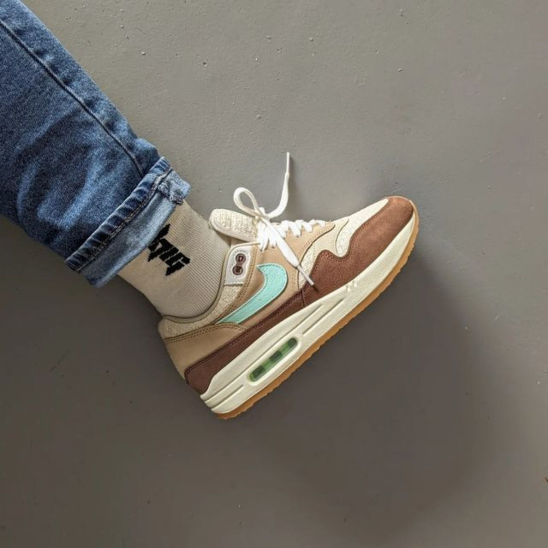 Nike Air Max 1 Premium Cave Stone - IB6390-001