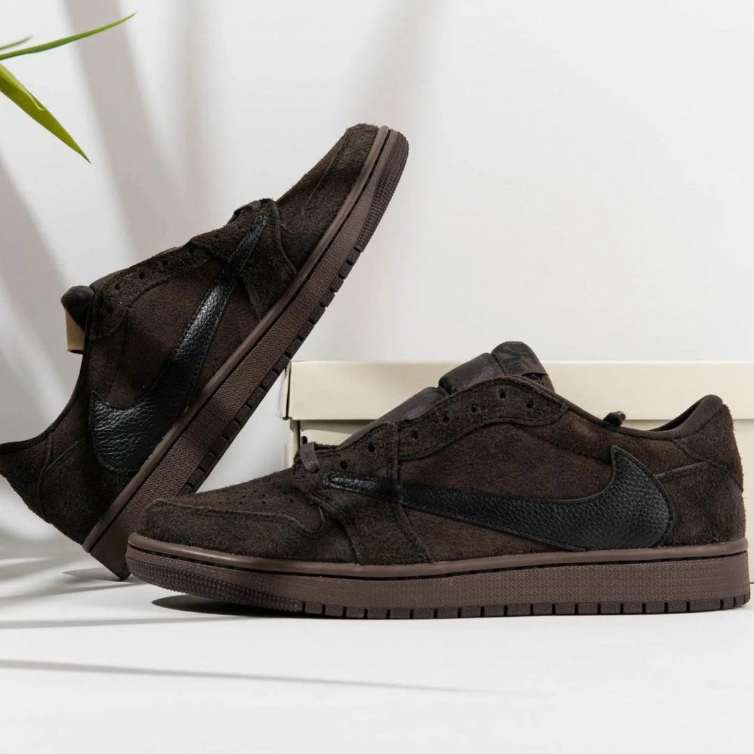 Air Jordan 1 Retro Low OG SP Travis Scott Velvet Brown