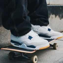 Nike Air Jordan 4 Retro SB Navy