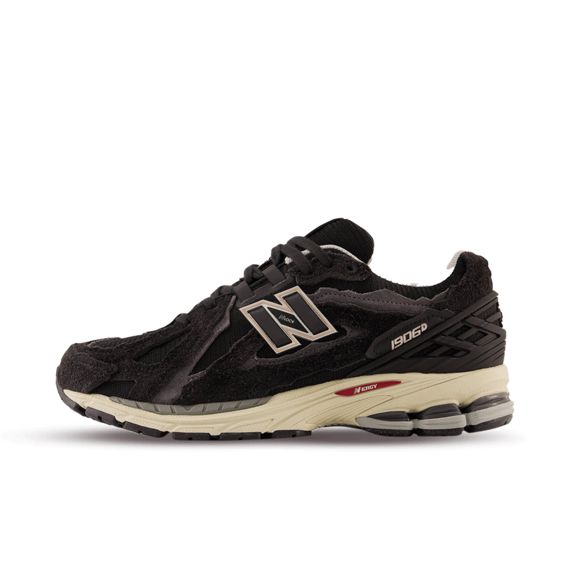 New Balance 1906D Protection Pack Black - zwarte gedistresseerde sneaker met ABZORB- en N-ergy-technologie, verkrijgbaar bij KeepItSneaker met gratis verzending in Nederland, België en Duitsland.