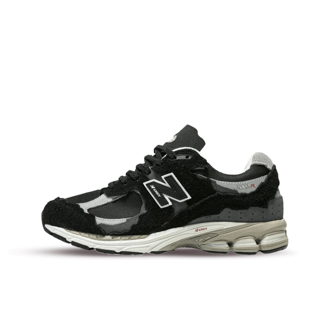 New Balance 2002R Protection Pack Black Grey - premium sneaker met gedistresseerd design en geavanceerde demping, verkrijgbaar bij KeepItSneaker.